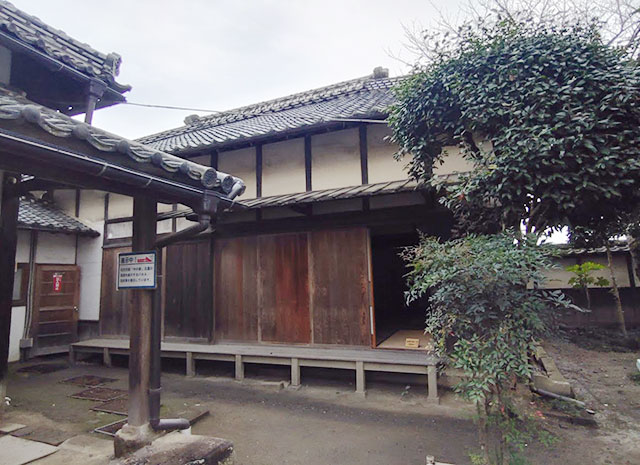 旧渋沢邸「中の家」 土蔵