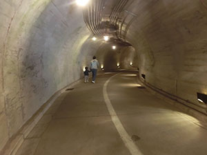 袋田の滝 トンネル