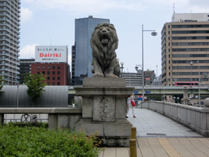 大阪旅行 難波橋ライオン